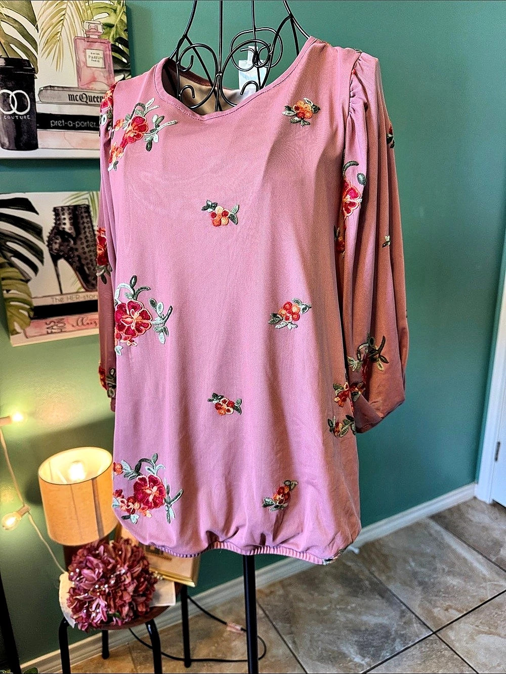 Fig and Flower Floral Embroidered Blouse in Pink Large Like New